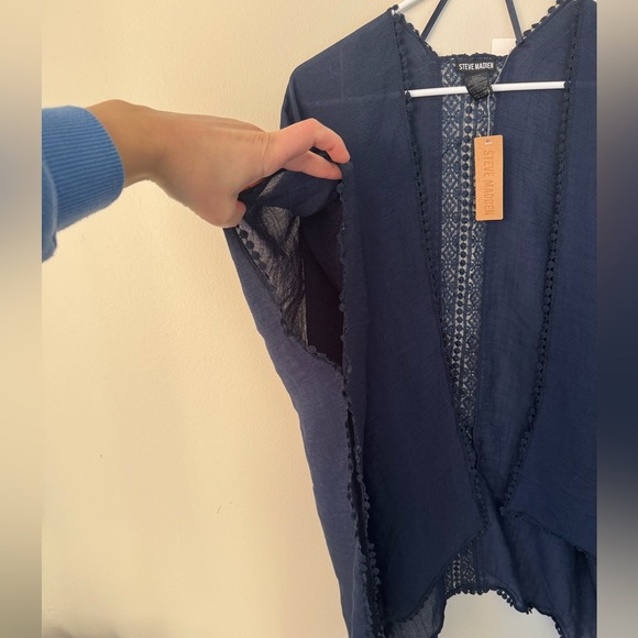 Steve Madden Women's Lace Inset Ruana, new with tag - Picture 8 of 9